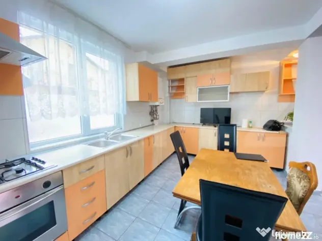 Casa individuala, 180 mp utili, 600 mp curte, parcare, zona - Cluj-Napoca (Cluj)