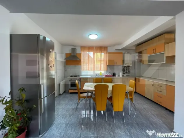 Casa individuala, 180 mp utili, 600 mp curte, parcare, zona - Cluj-Napoca (Cluj)