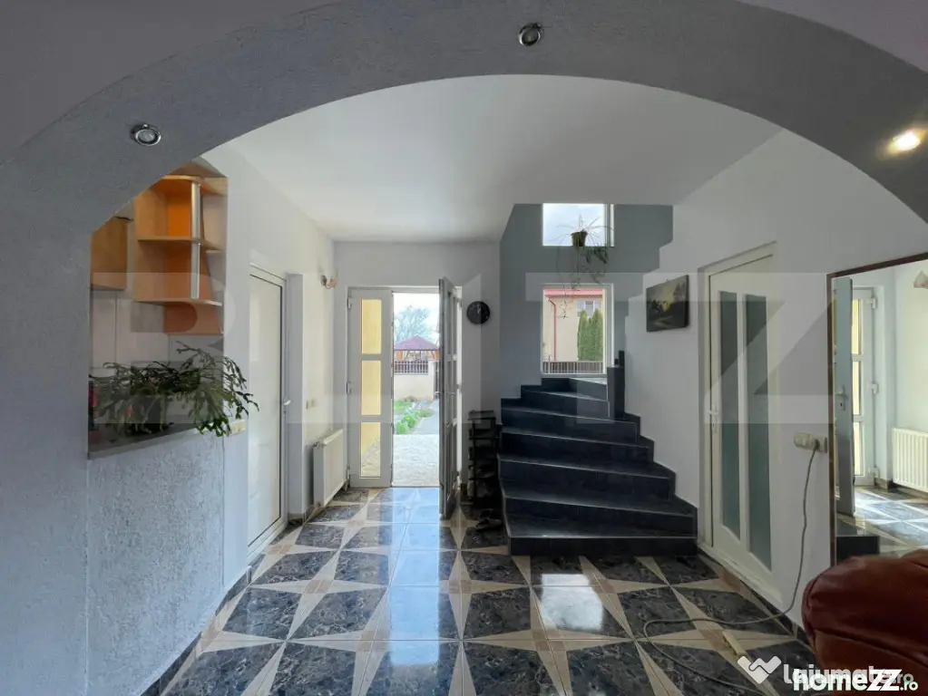 Casa individuala, 180 mp utili, 600 mp curte, parcare, zona - Cluj-Napoca (Cluj)