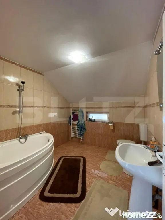 Casa individuala, 180 mp utili, 600 mp curte, parcare, zona - Cluj-Napoca (Cluj)