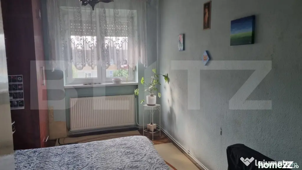 Apartament de vanzare, cu 3 camere, 91 mp, zona Bl. Closca - Satu Mare (Satu-Mare)