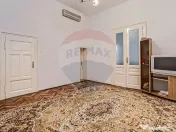 Apartament 4 camere spațioase, curte, zona Piata Catedralei 