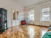 Apartament 4 camere spațioase, curte, zona Piata Catedralei 
