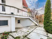 Apartament 4 camere spațioase, curte, zona Piata Catedralei 