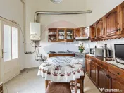 Apartament 4 camere spațioase, curte, zona Piata Catedralei 