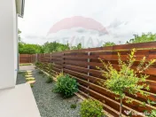 Apartament cu terasă și 2 parcări - Complex nou central 