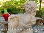 Statuetă domnița cu ulcea, galben patinat, model S16.