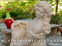 Statuetă domnița cu ulcea, galben patinat, model S16.