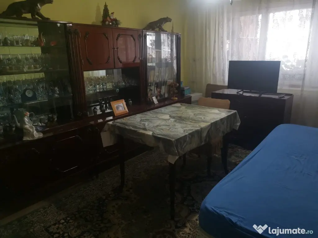 Apartament 2 camere confort 1 Viziru 1 ,etaj 3/4