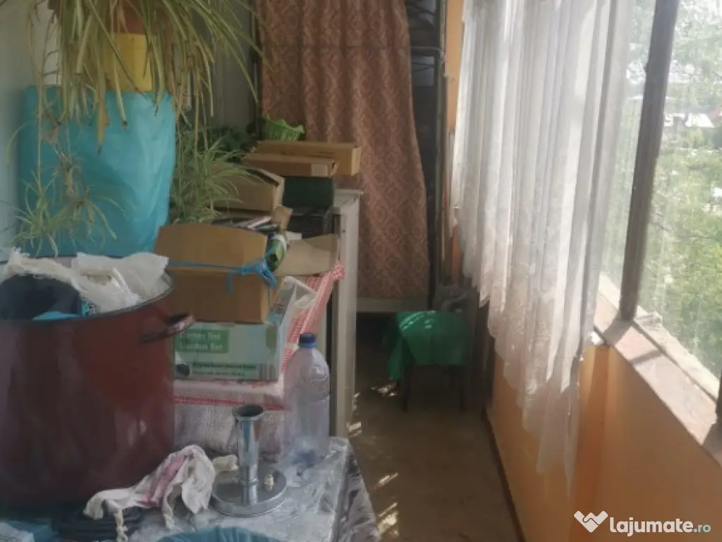 Apartament 2 camere confort 1 Viziru 1 ,etaj 3/4