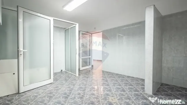 Vânzare 2 construcții, teren 3140 mp, în Centrul Istor...