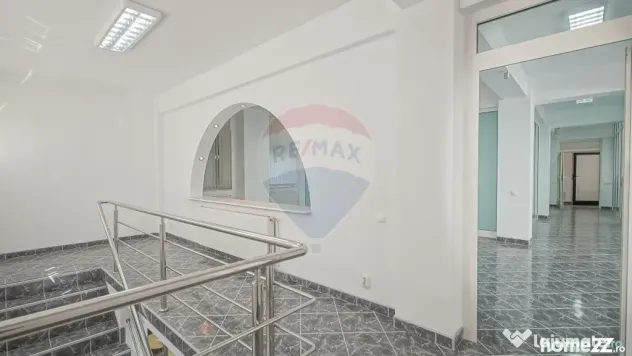 Vânzare 2 construcții, teren 3140 mp, în Centrul Istor...
