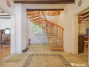 Vanzare două vile, cu potential investitional în Brașo... 