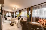 Apartament 3 camere LUX de Adora Park