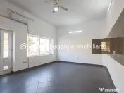 Locație excelentă: Spațiu comercial Reprezentanță sa... 