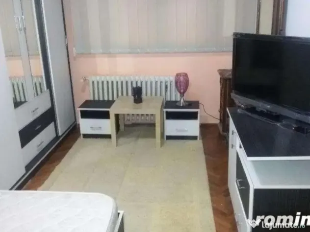 1 camera in zona Complexului Studentesc