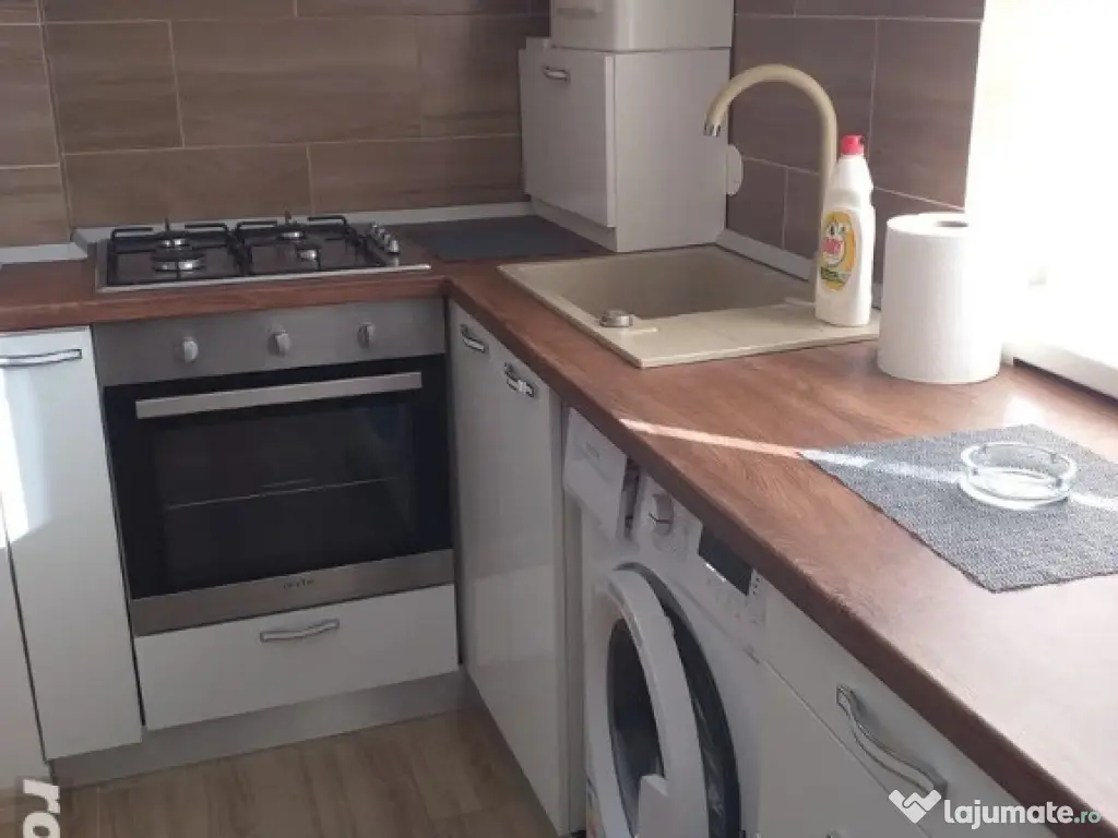 3 camere in zona Sagului