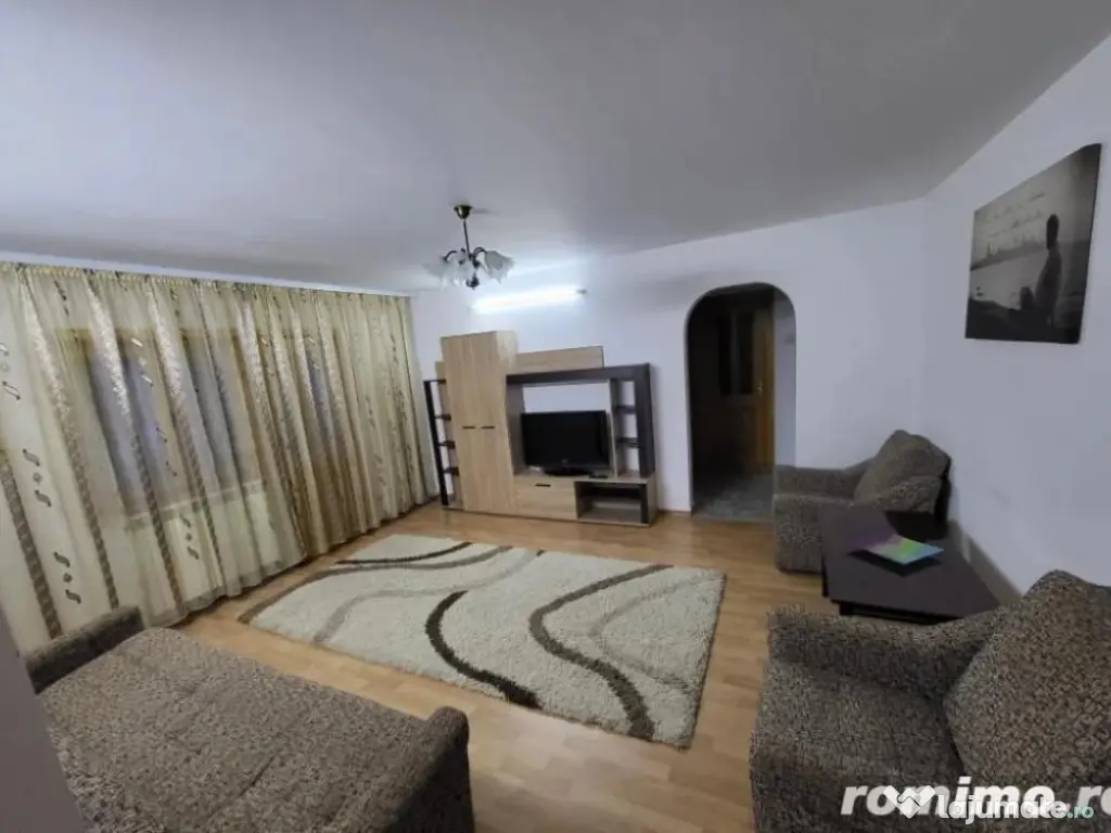 3 camere in zona Modern