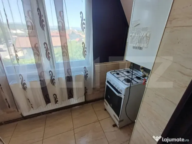 Garsoniera de inchiriat, 30 mp, confort 1, zona Lotrulu