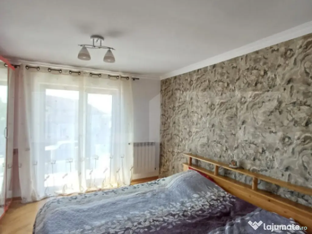 Casa individuala 262 mp, teren 1337 mp, in Mihai Viteazu