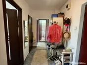 2 camere de vanzare Sebastian - Novaci 