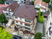 Vilă tip bloc 12 camere, 2 garaje 2 boxe zona Tomis 1 Flăm 