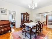 Vilă tip bloc 12 camere, 2 garaje 2 boxe zona Tomis 1 Flăm 