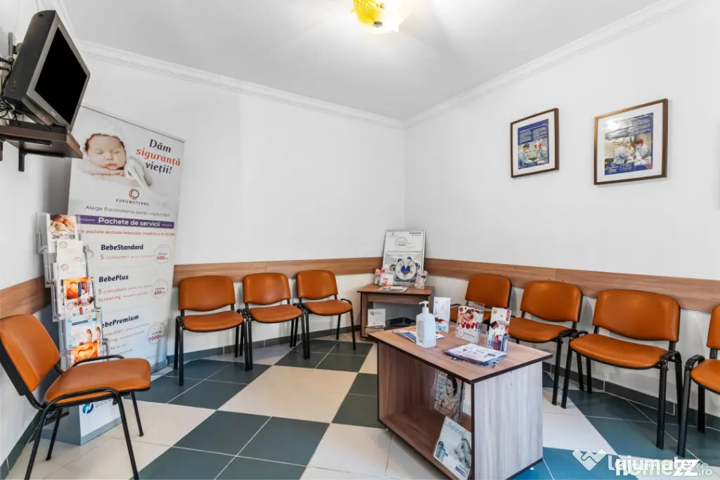 Vilă tip bloc 12 camere, 2 garaje 2 boxe zona Tomis 1 Flăm