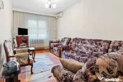 Vilă tip bloc 12 camere, 2 garaje 2 boxe zona Tomis 1 Flăm