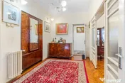 Vilă tip bloc 12 camere, 2 garaje 2 boxe zona Tomis 1 Flăm