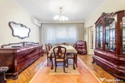 Vilă tip bloc 12 camere, 2 garaje 2 boxe zona Tomis 1 Flăm 
