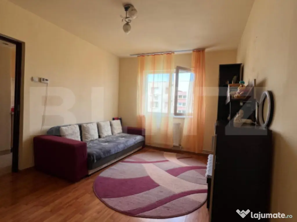 Apartament cu 2 camere, 35,60mp, semidecomandat, zona Kaufla