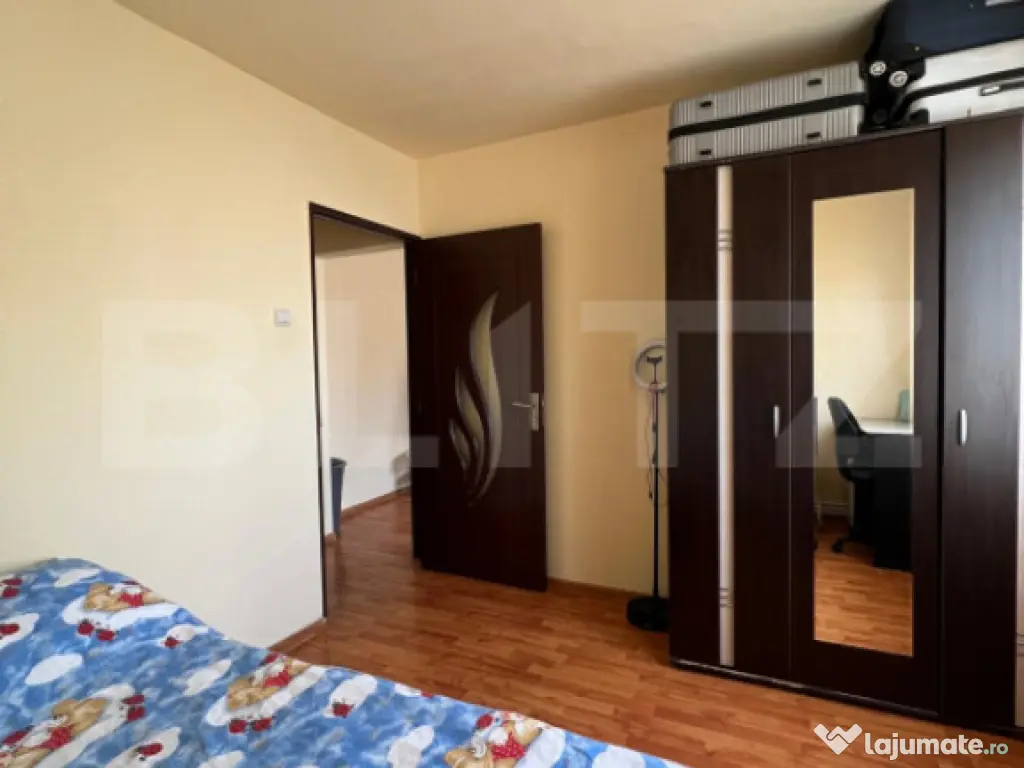 Apartament cu 2 camere, 35,60mp, semidecomandat, zona Kaufla