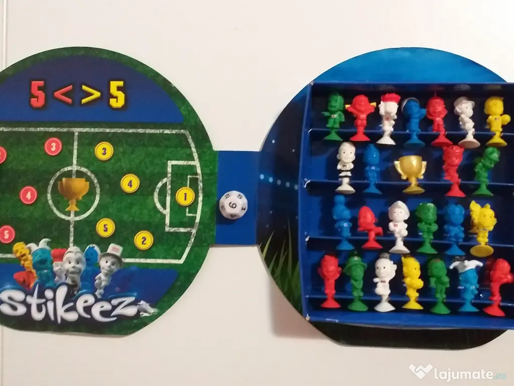 Colectii jucarii figurine stikeez strumpfi star wars gasca zurli submarin fotbal