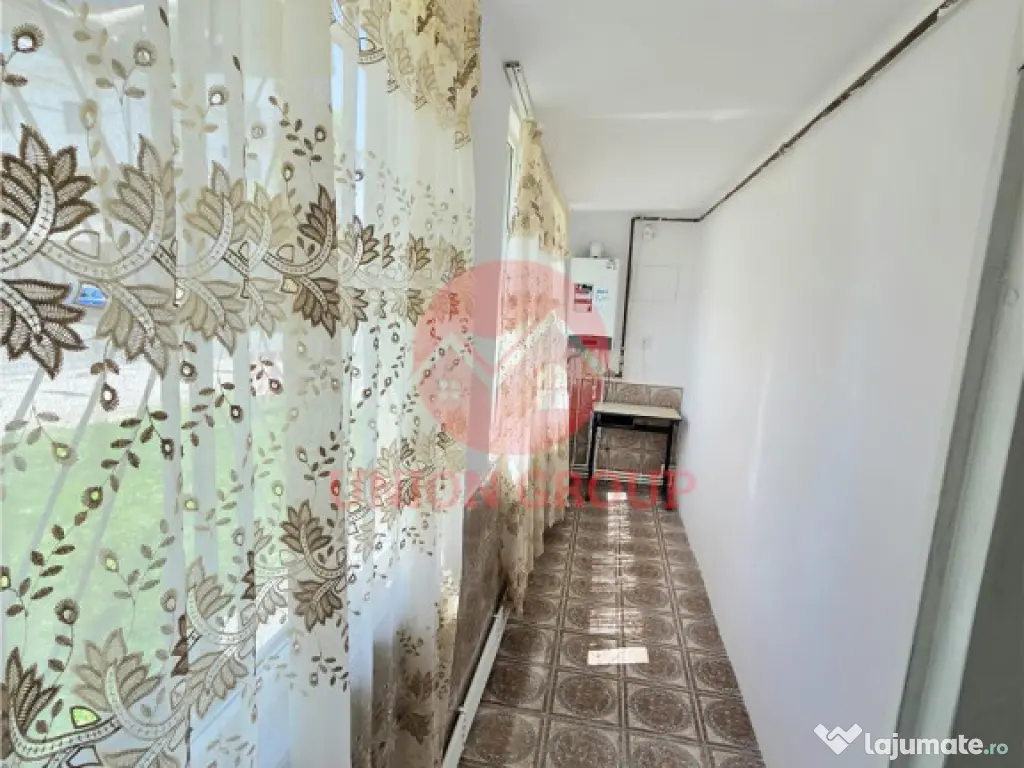 Apartament 2 Camere, Decomandat, Navodari