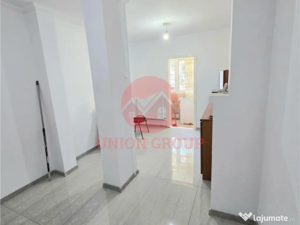 Apartament 2 Camere, Decomandat, Navodari