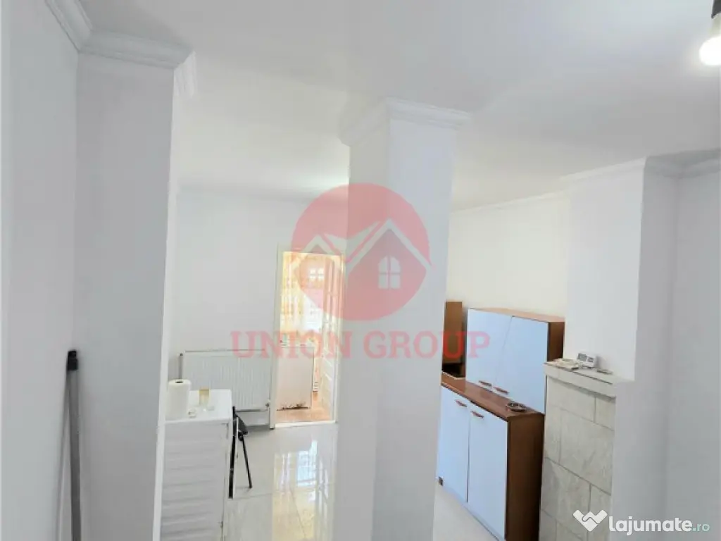 Apartament 2 Camere, Decomandat, Navodari