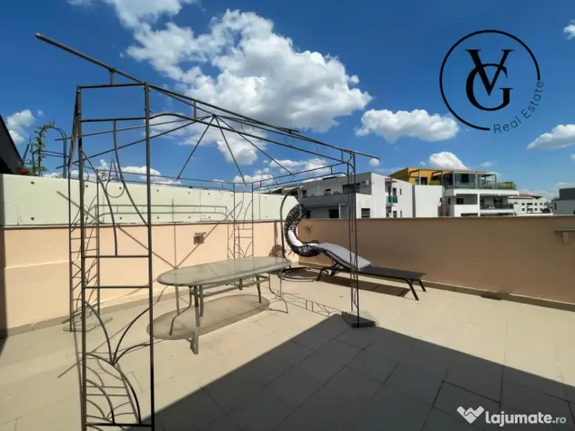 Apartament cu 5 camere si terasa spatioasa + 2 locuri de par