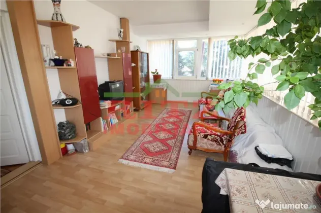 VILA P E M, ideala pentru doua familii, Orasul de Jos!