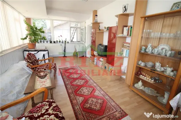 VILA P E M, ideala pentru doua familii, Orasul de Jos!