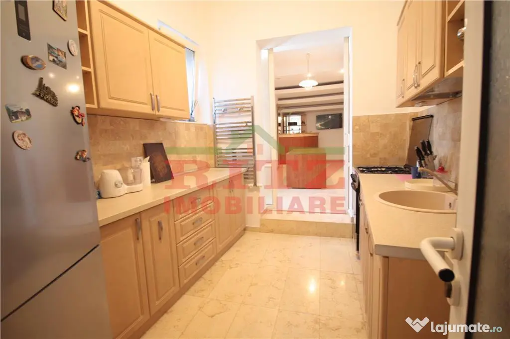 VILA P E M, ideala pentru doua familii, Orasul de Jos!
