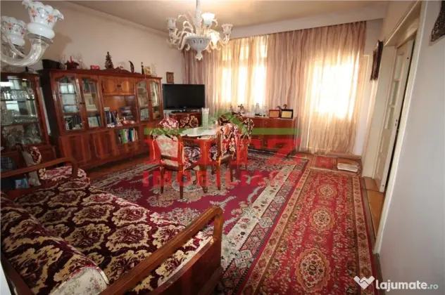 VILA P E M, ideala pentru doua familii, Orasul de Jos!