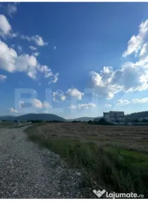 Oportunitate investiție: 56 ari în zona industrială, acce