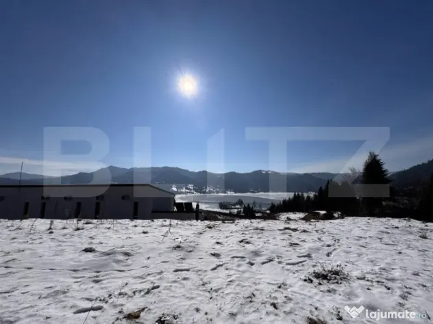 Teren de vânzare la Colibița – cu vedere panoramică spr