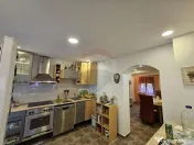 Casă solidă din cărămidă, mobilată, garaj, teren ge... 