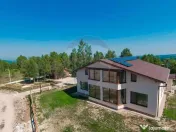 Pensiune de Vânzare cu 8 dormitoare, Rișca, Jud. Cluj 