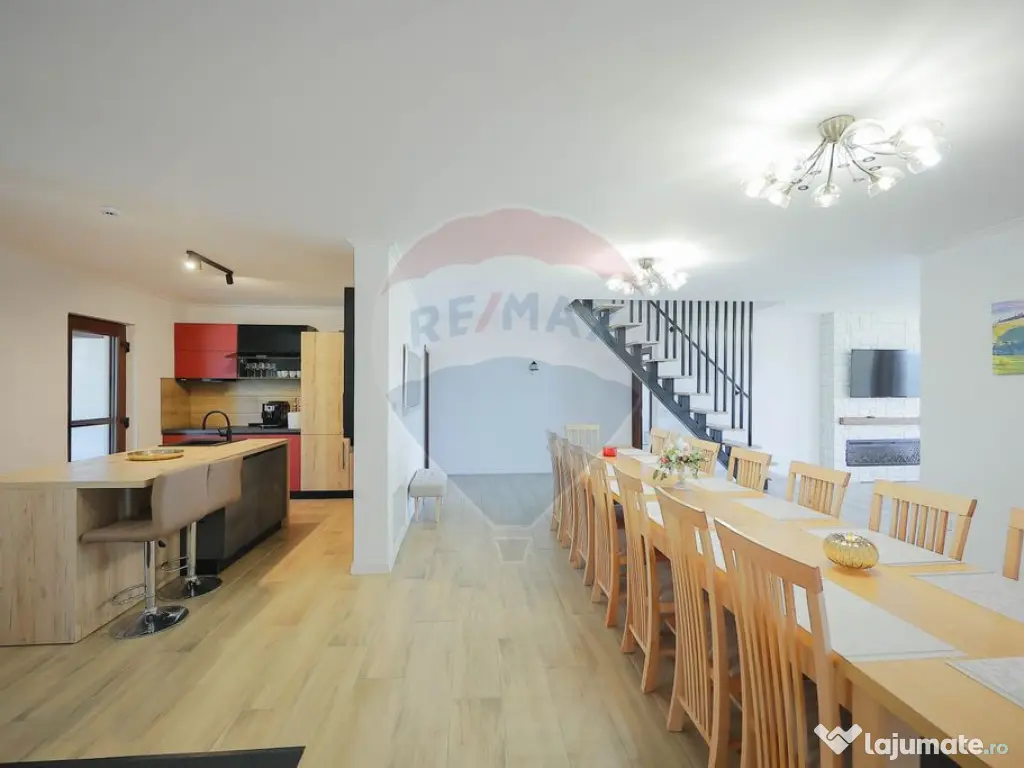 Pensiune de Vânzare cu 8 dormitoare, Rișca, Jud. Cluj