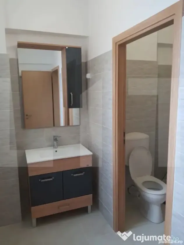 Apartament de vanzare, cu 2 camere, 62 mp, zona Aradului