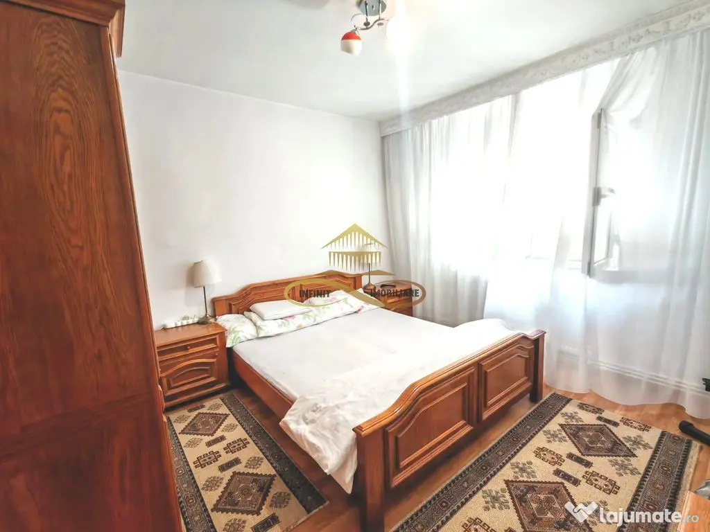 Apartament 3 camere de vanzare Bacau