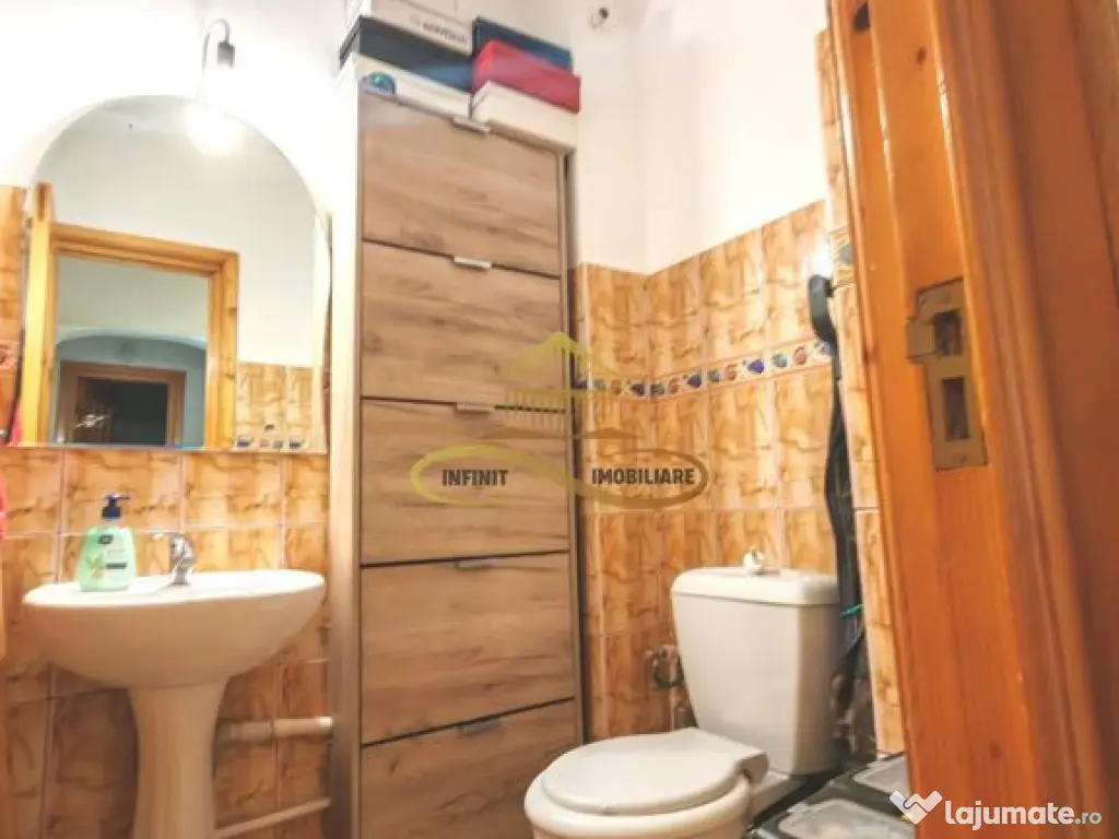 Apartament 3 camere de vanzare Bacau